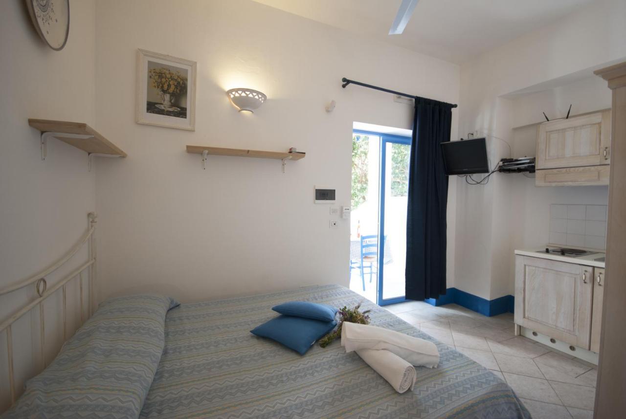 Villa Flora Studios & Apartments Conca Specchiulla Buitenkant foto